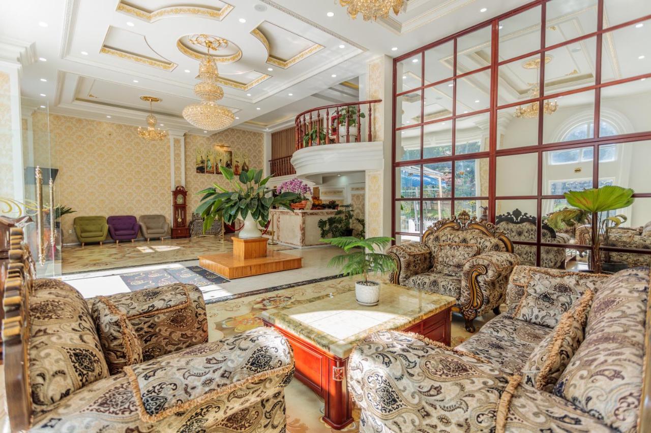 President Hotel Da Lat Esterno foto