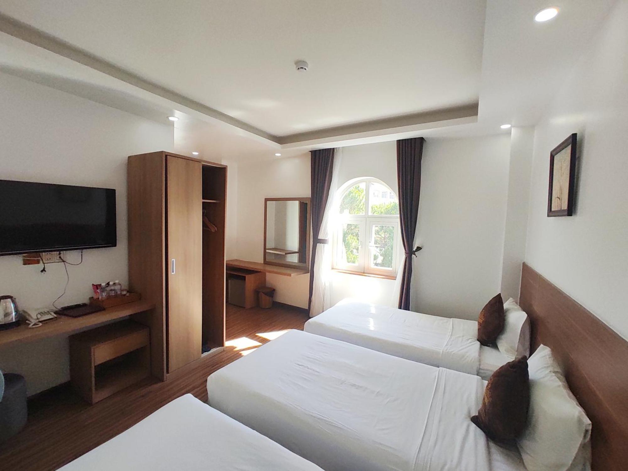 President Hotel Da Lat Esterno foto